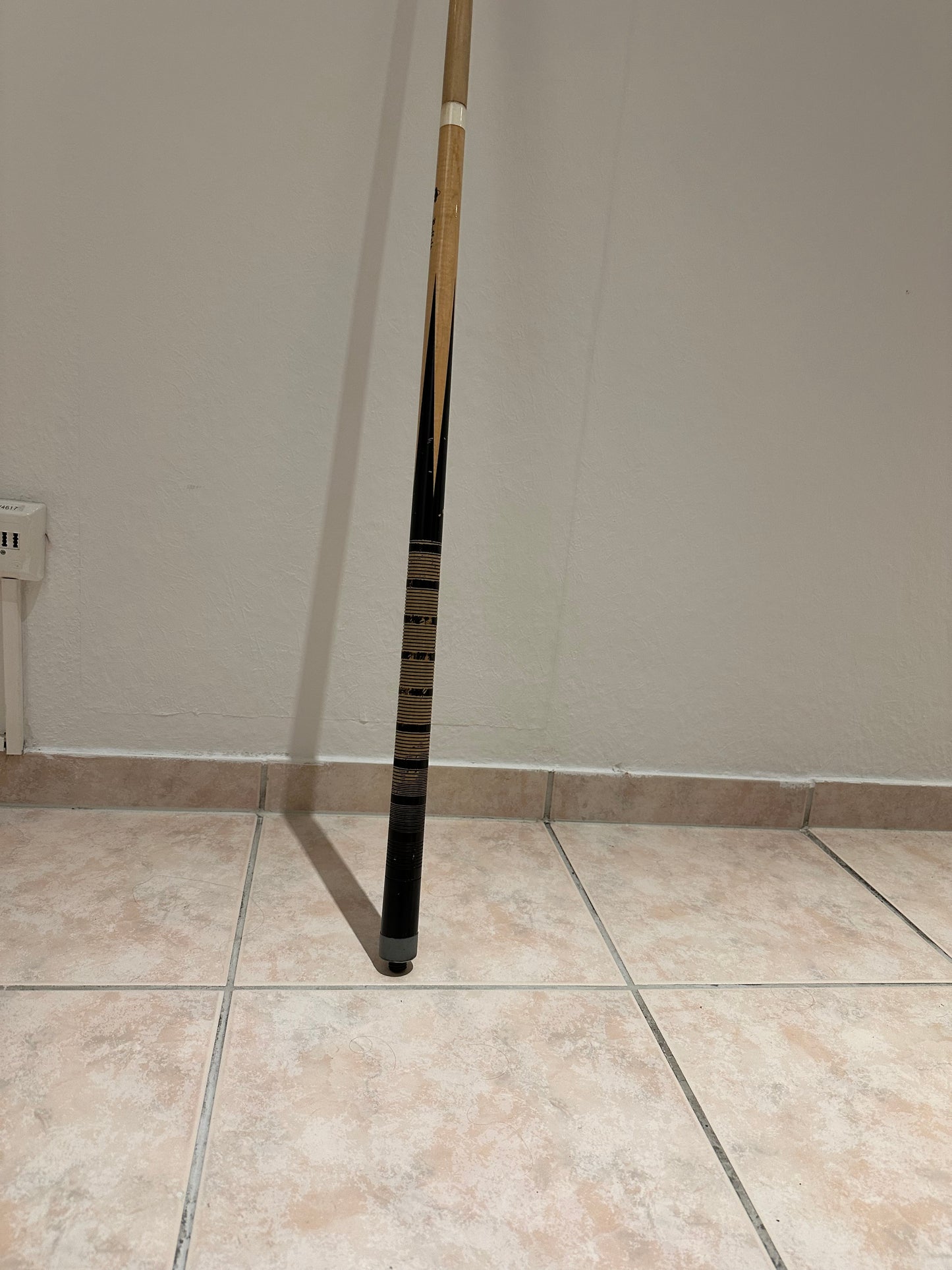 Buffalo Billardqueue – 1,42 m, Holz, Profiqualität